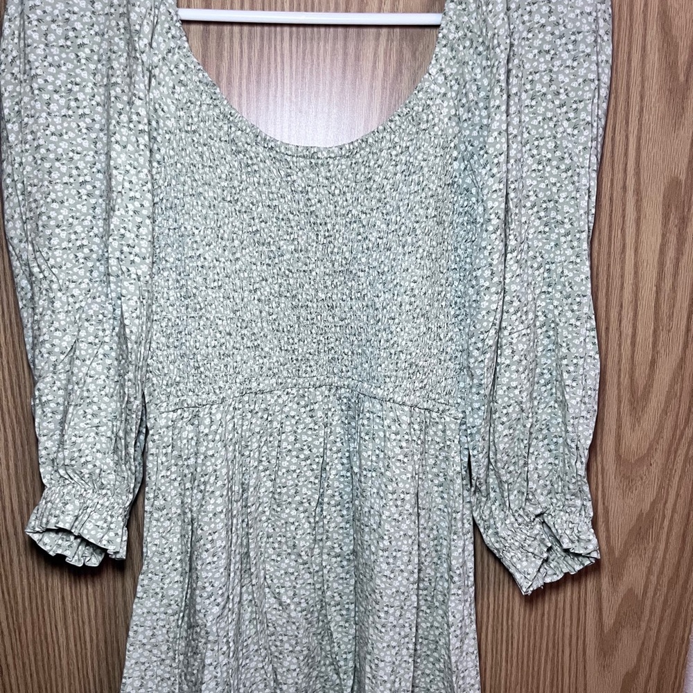 Hollister Sage Green Floral Long-Sleeve Scoop Dress - Picture 6 of 7